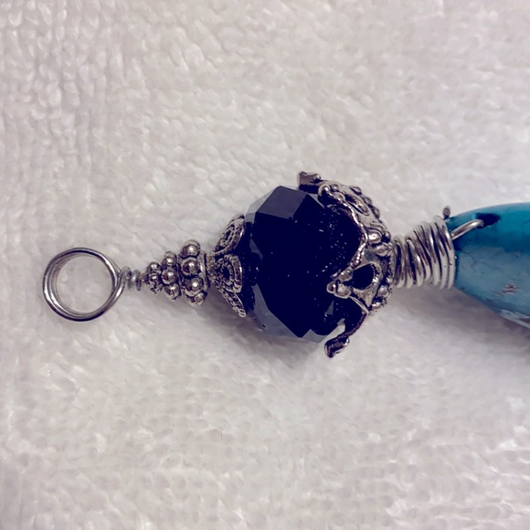 Fashion Jewelry - Turquoise Pendant - Picture 4 of 6